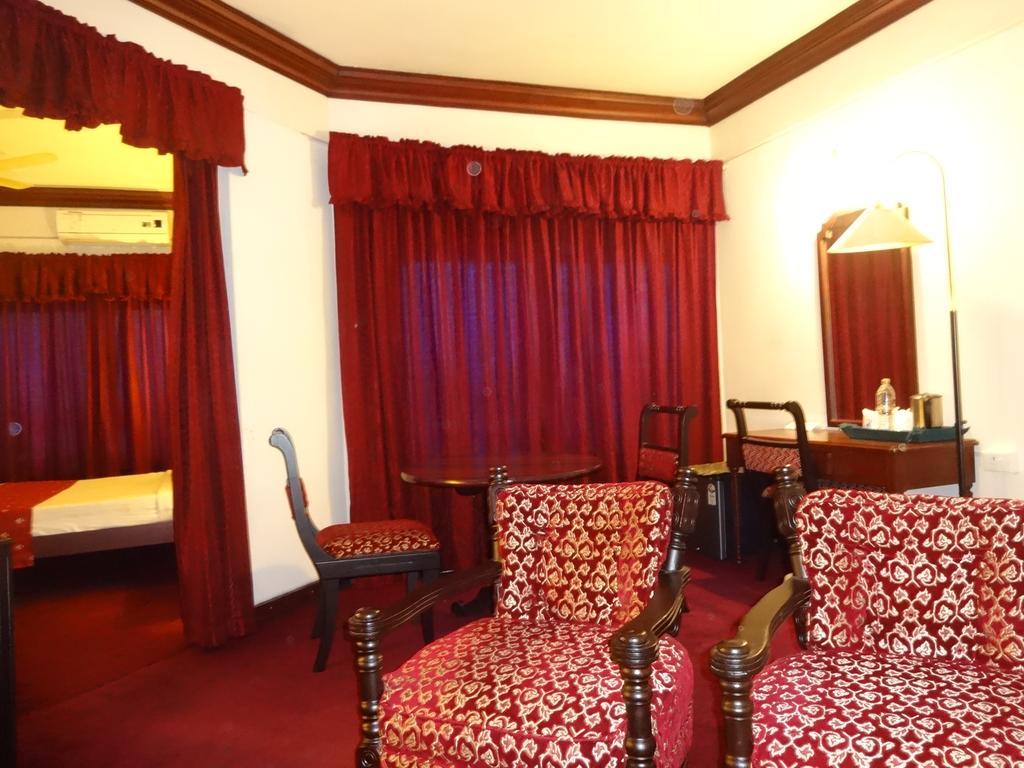 Manuelsons Malabar Palace Kozsíkóde Kültér fotó